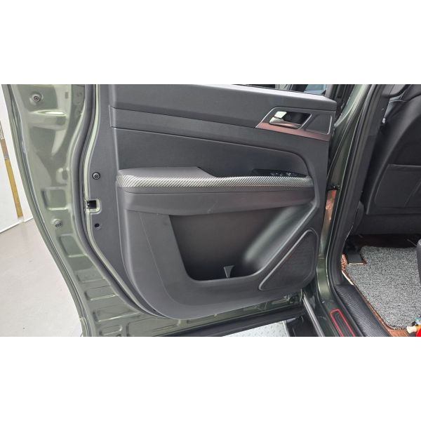 560559