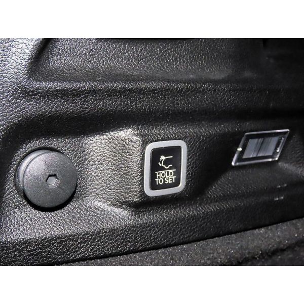 427351