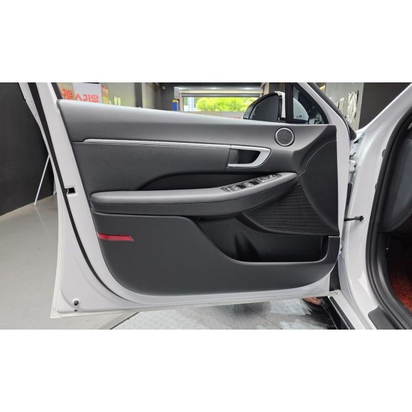 587303