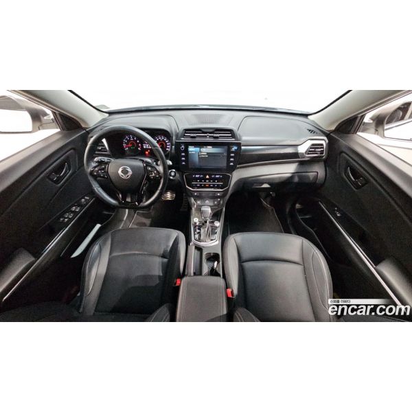 924705