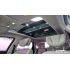 883810