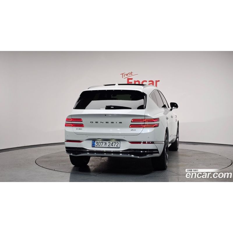 911321