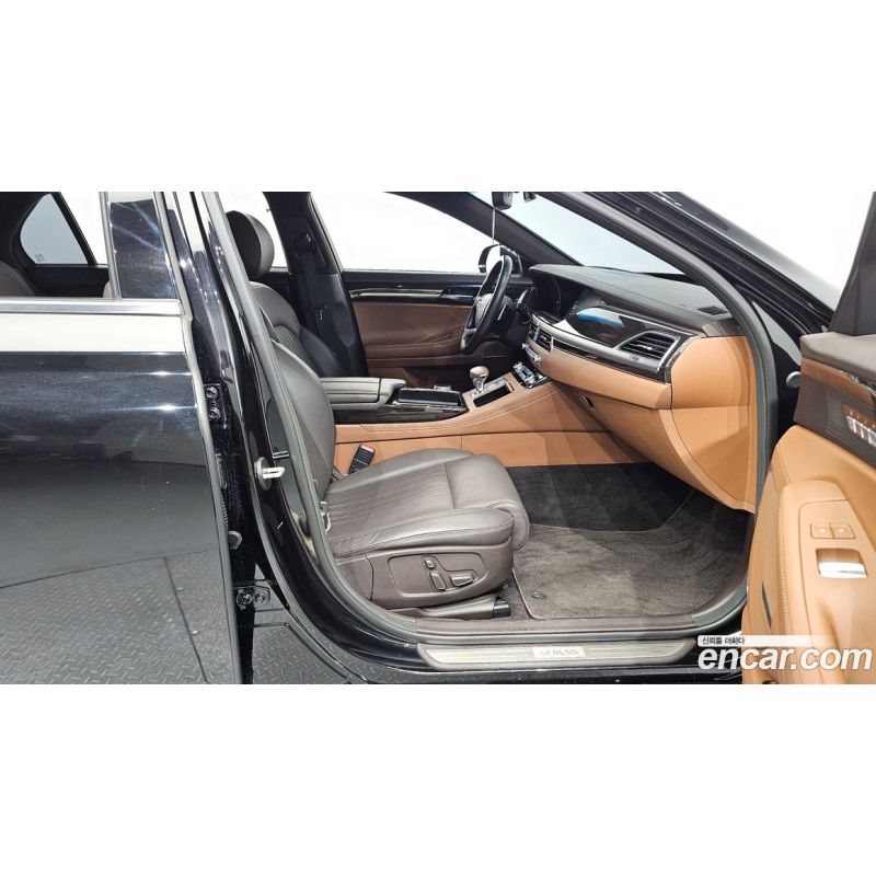 632767