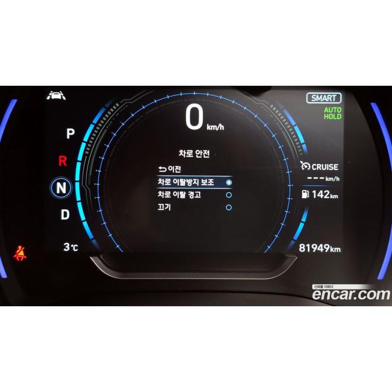 993068