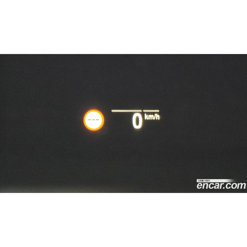 261318