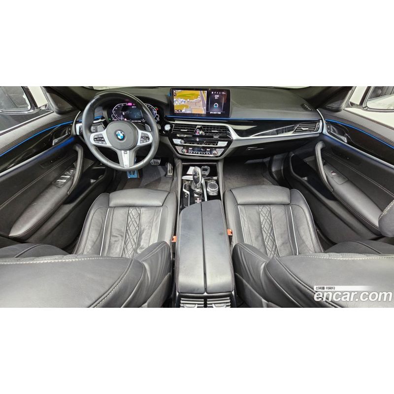 991899