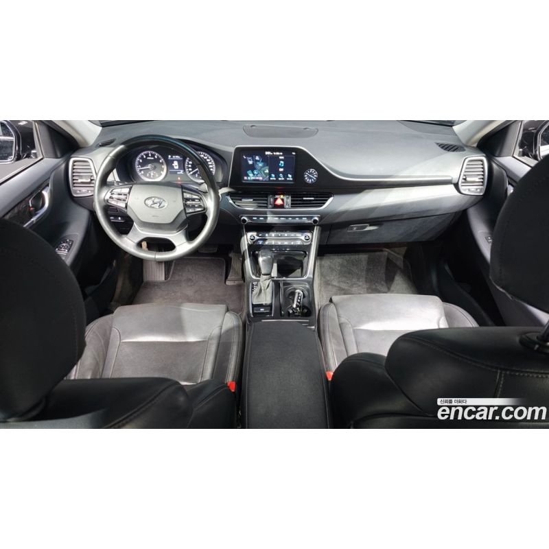 131879