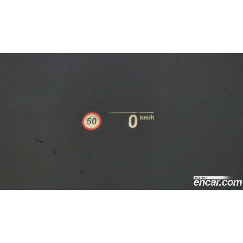 658921