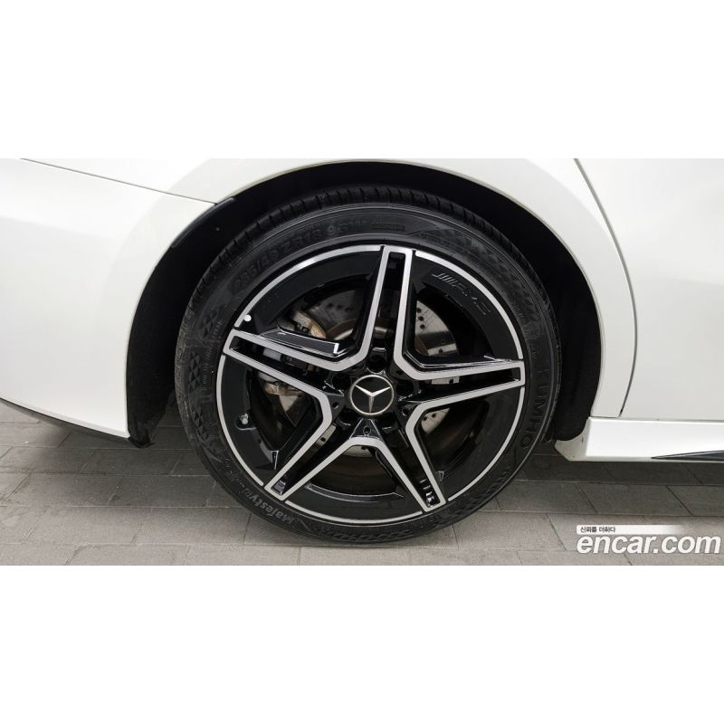 43913
