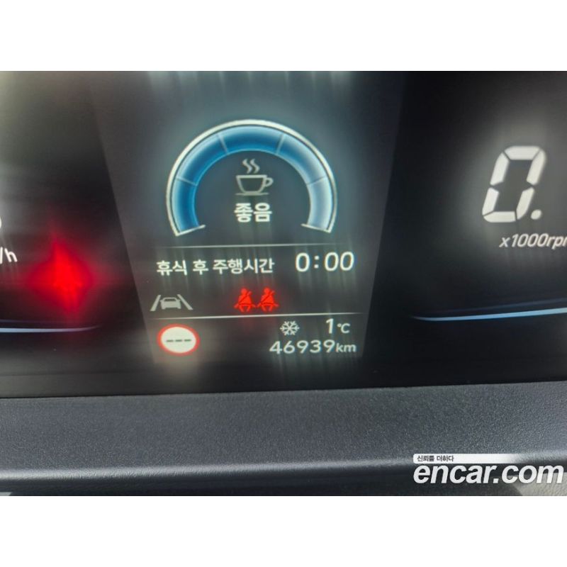 785818
