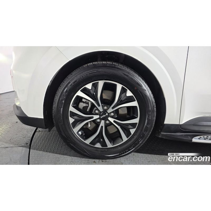 582937