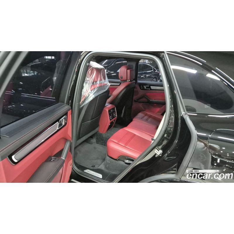944772