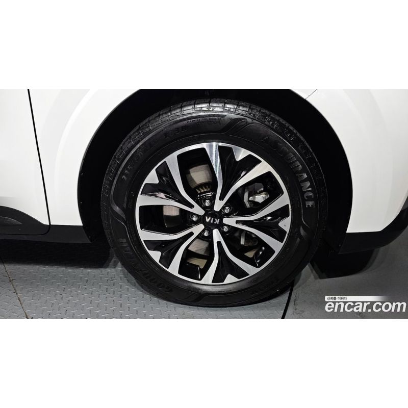 803821