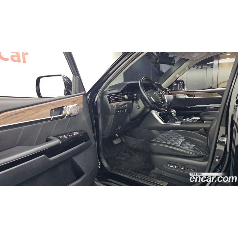 883299