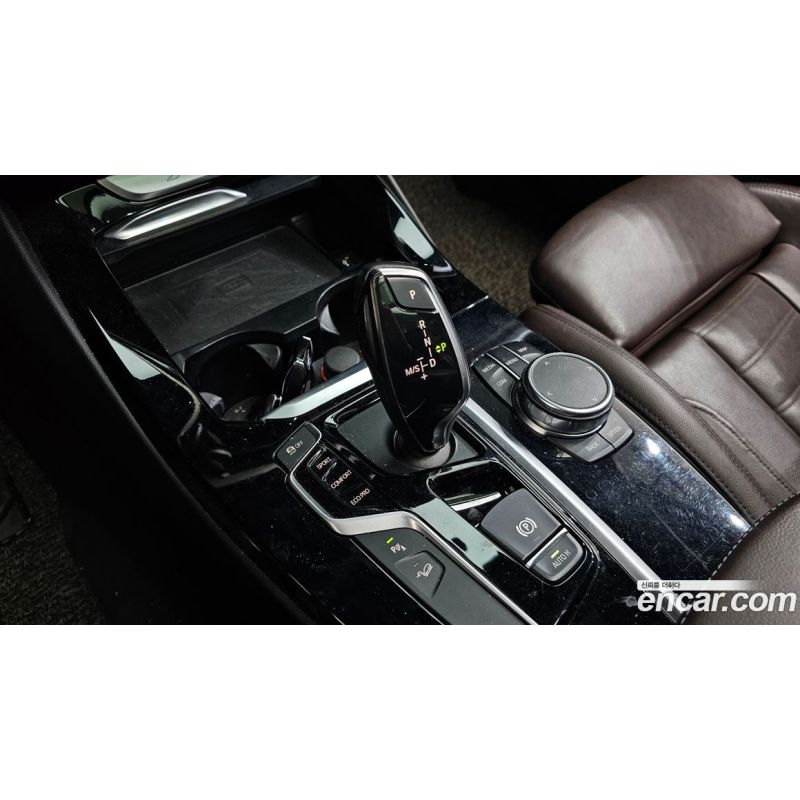 698241