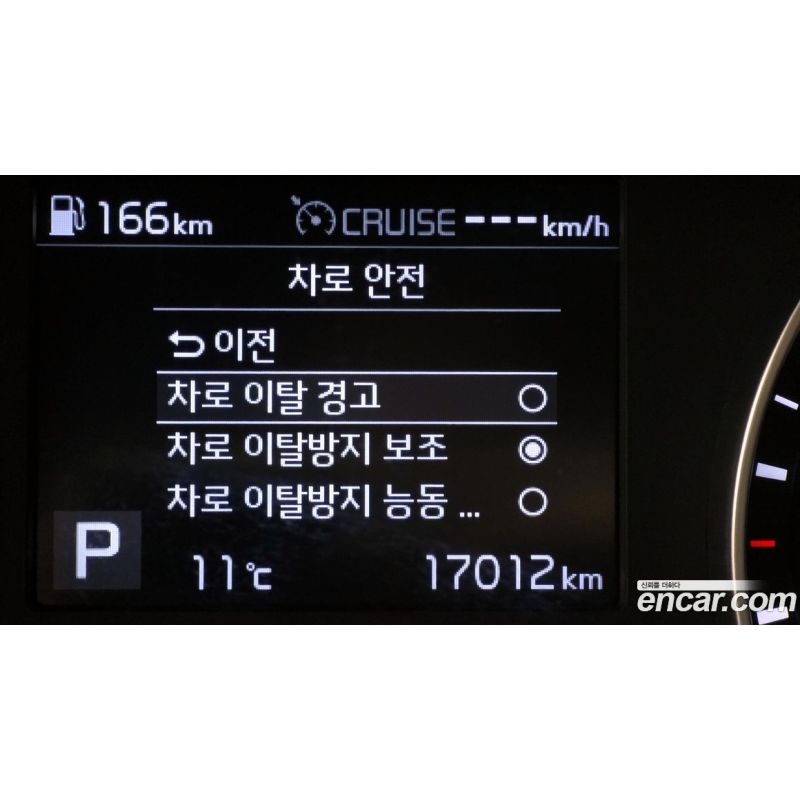 113747