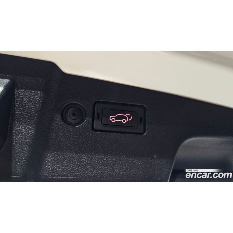 557330