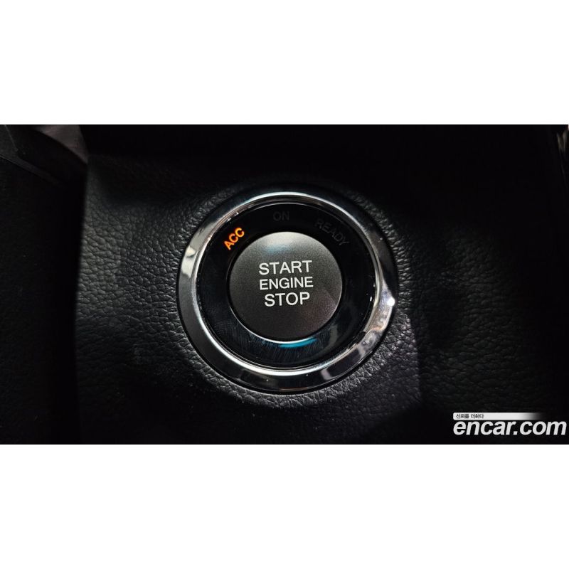 883797