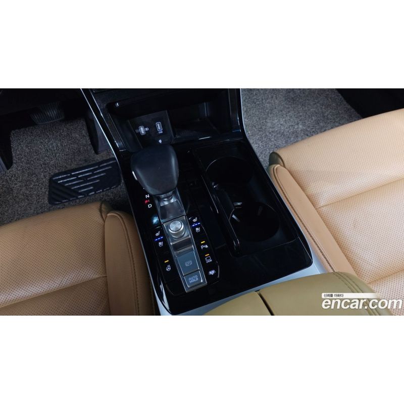 713832