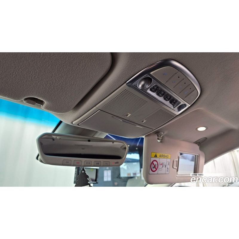 228867