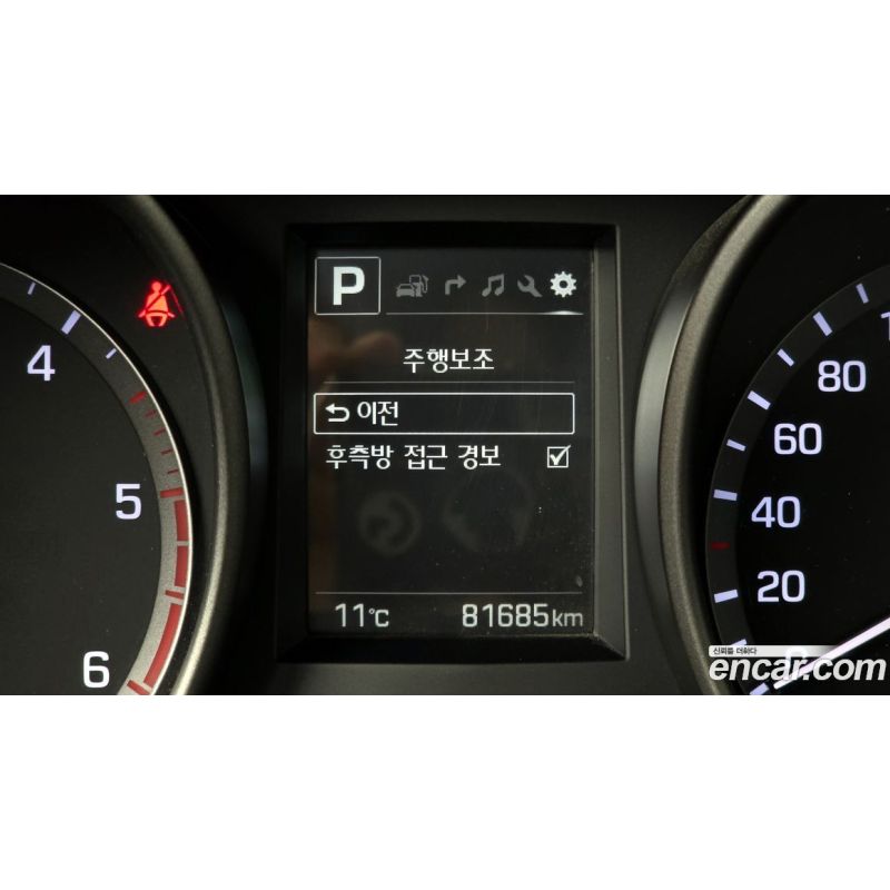 104593