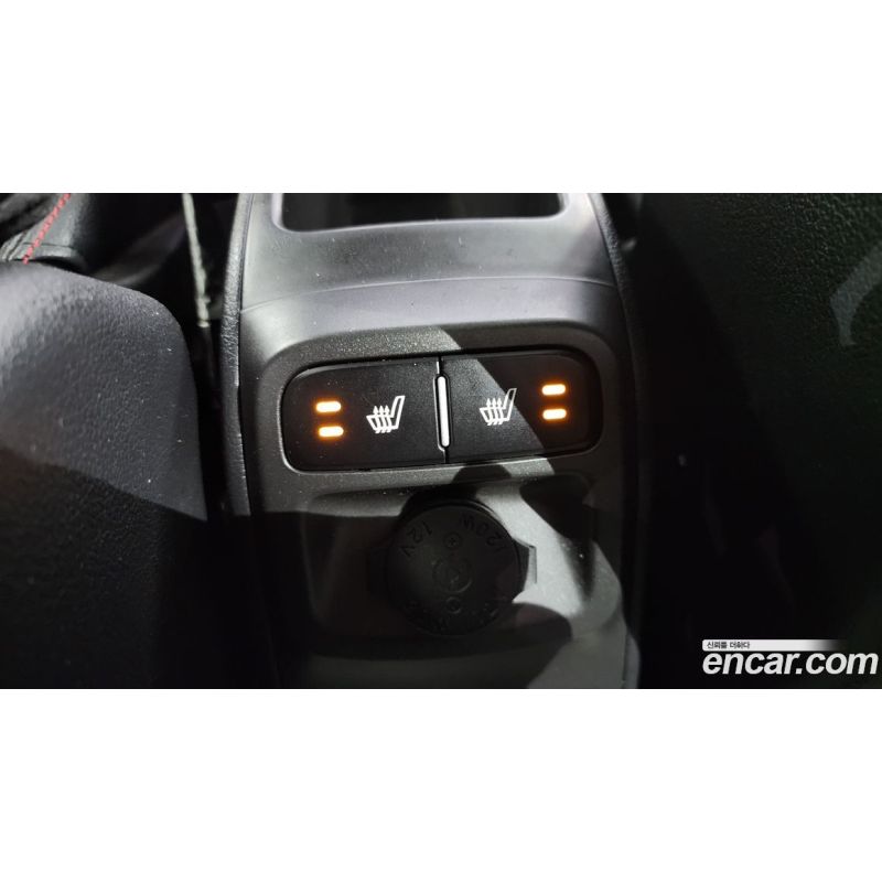 907763