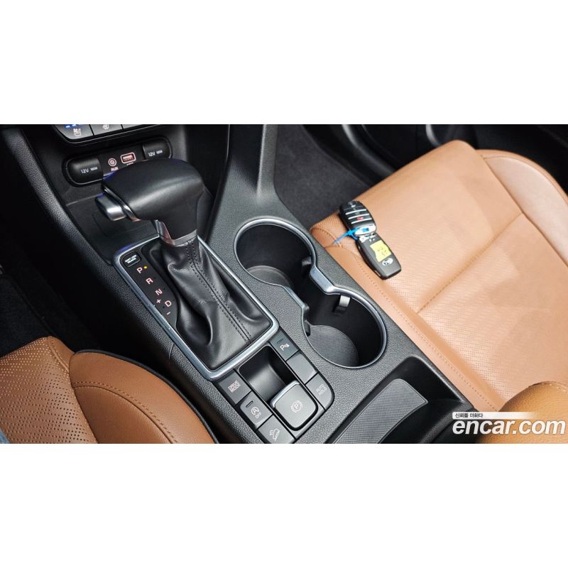 563660