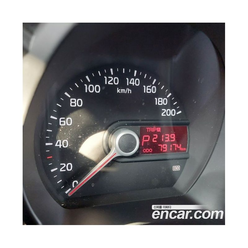 471139