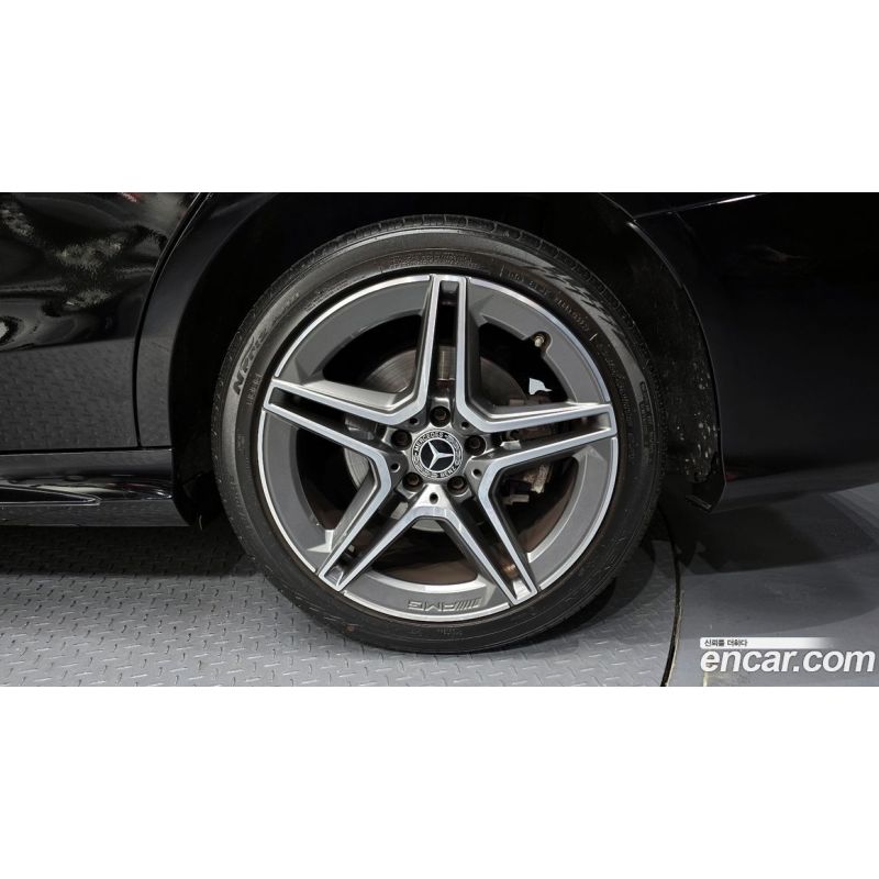 882010