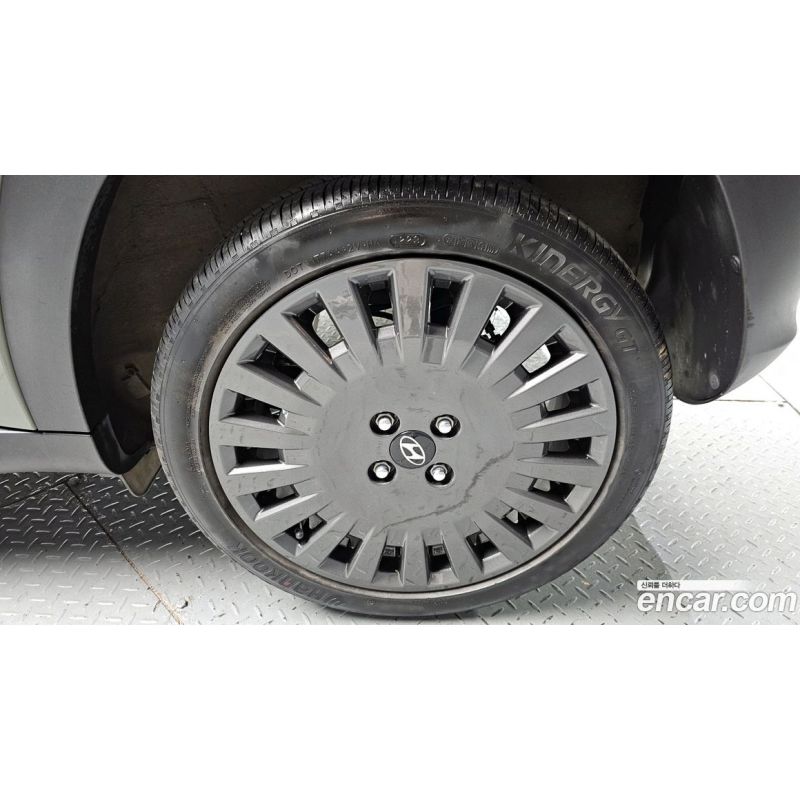 42588