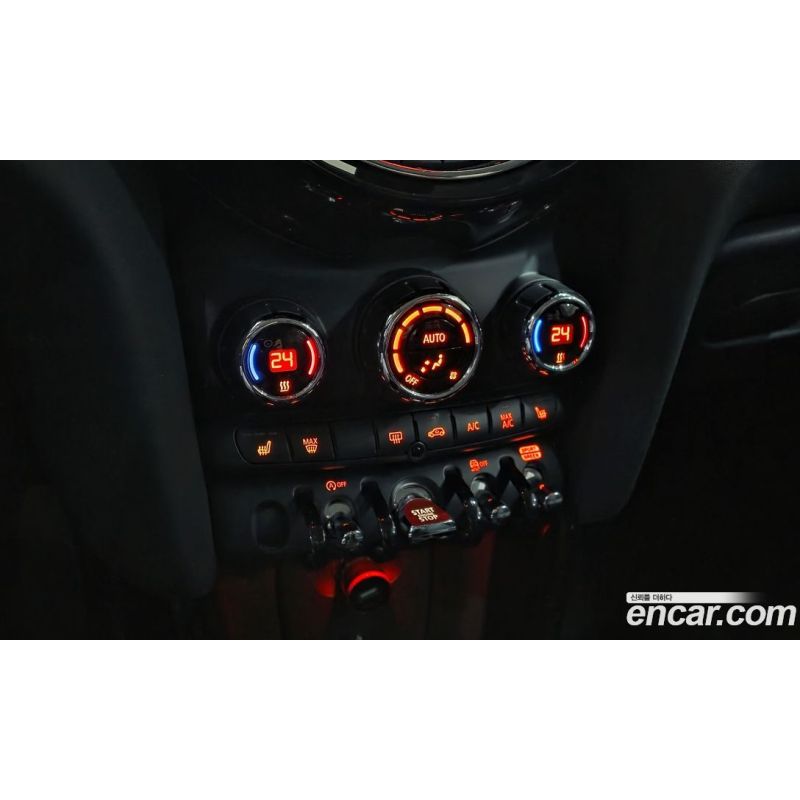 683875