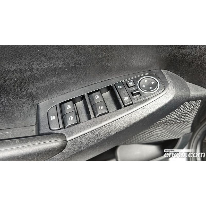 871631
