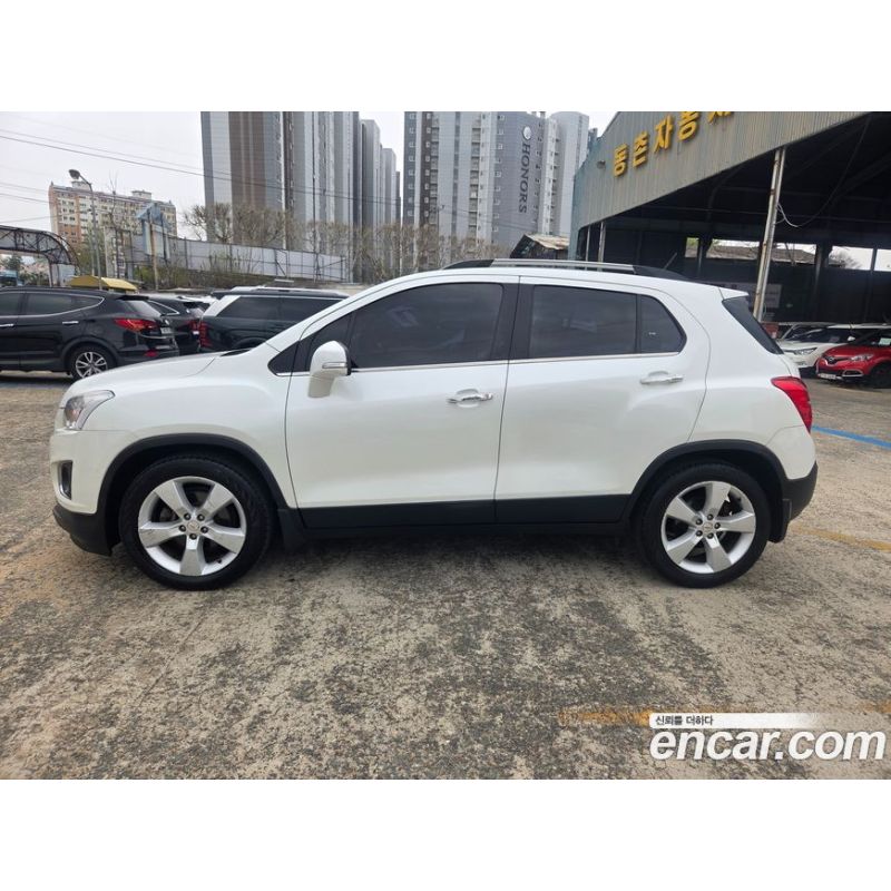 232667