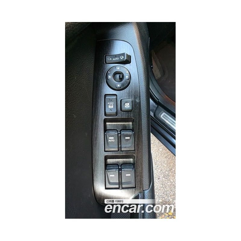 913006