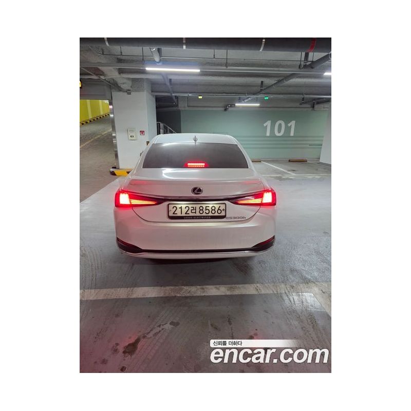 613777