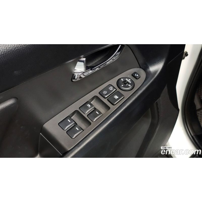 996077