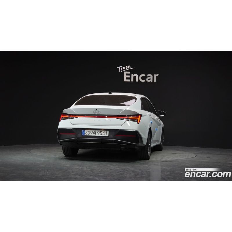 983926