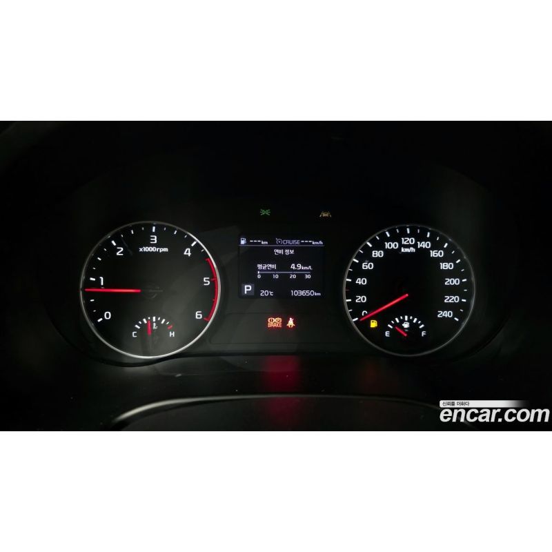 276023