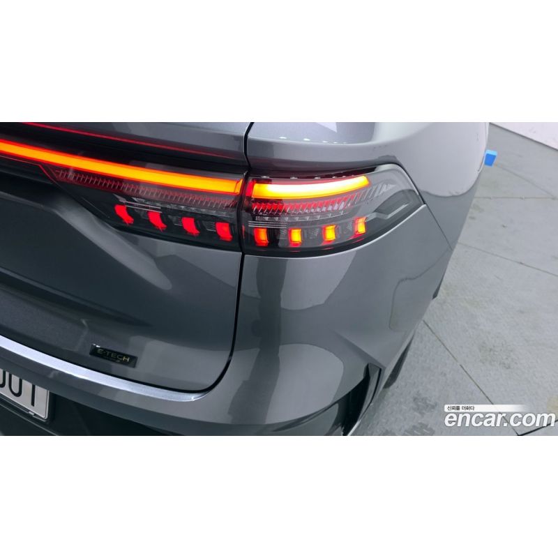 808541
