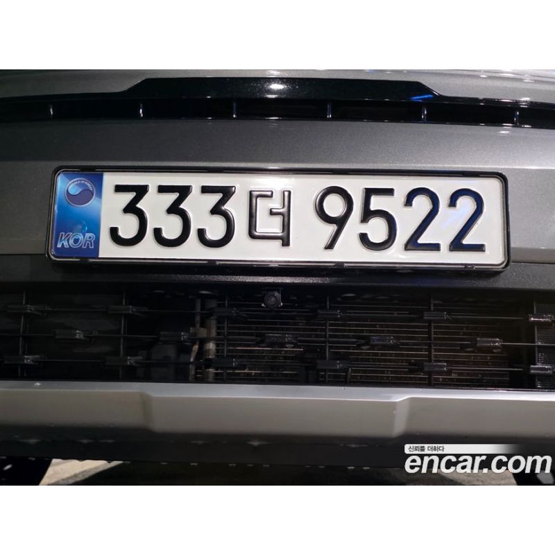 911686