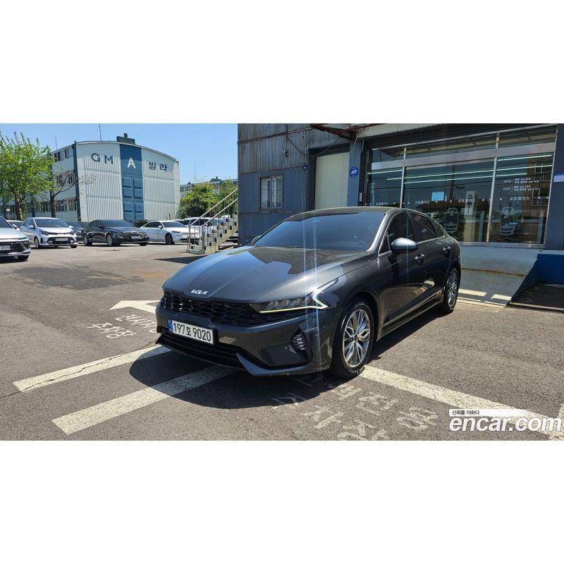 648744