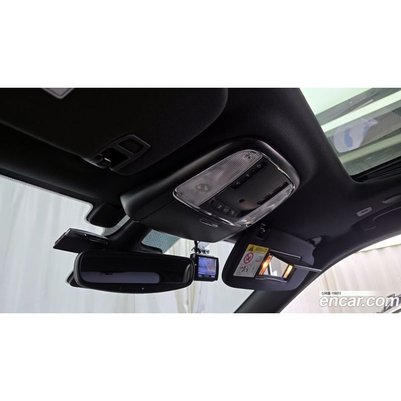 892339