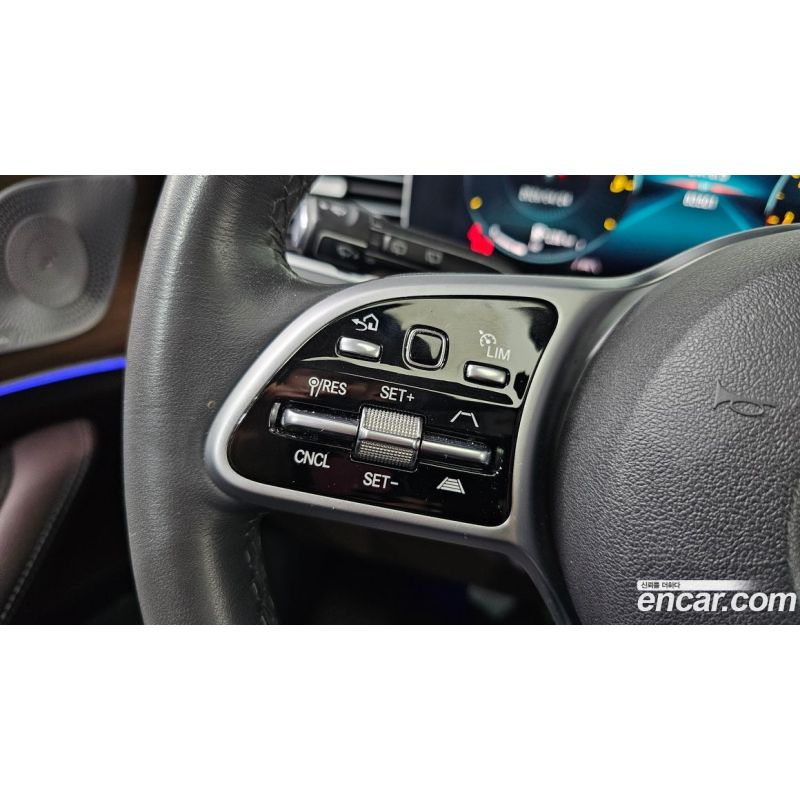 694031