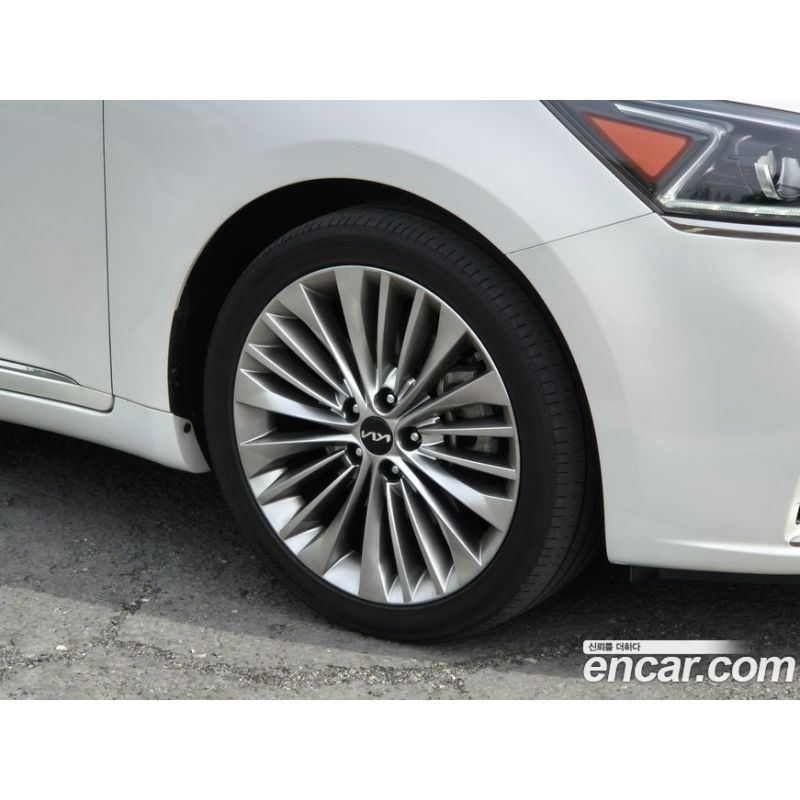 918070