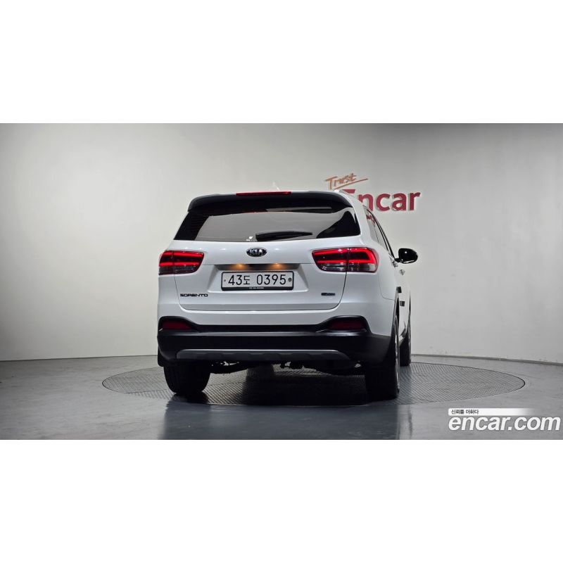 981070