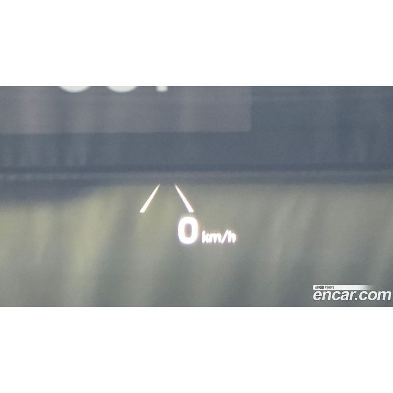 672818
