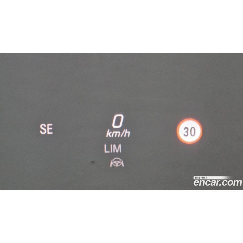 557866