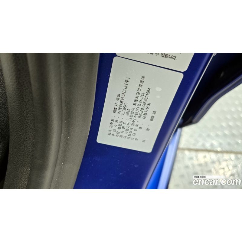 910996