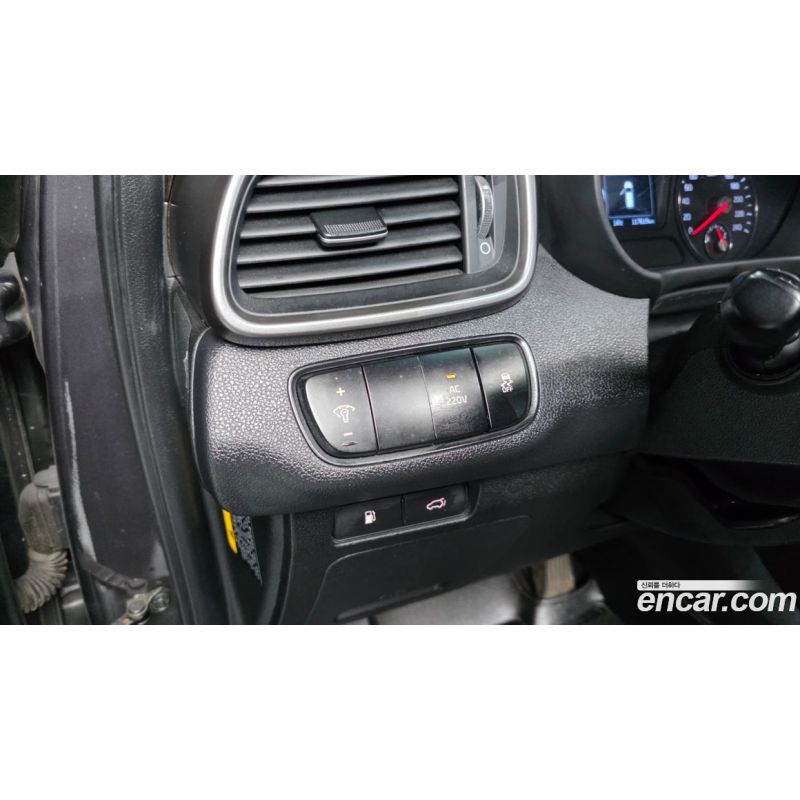 888097