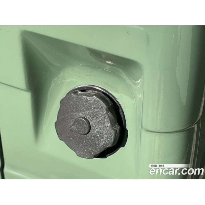 977585